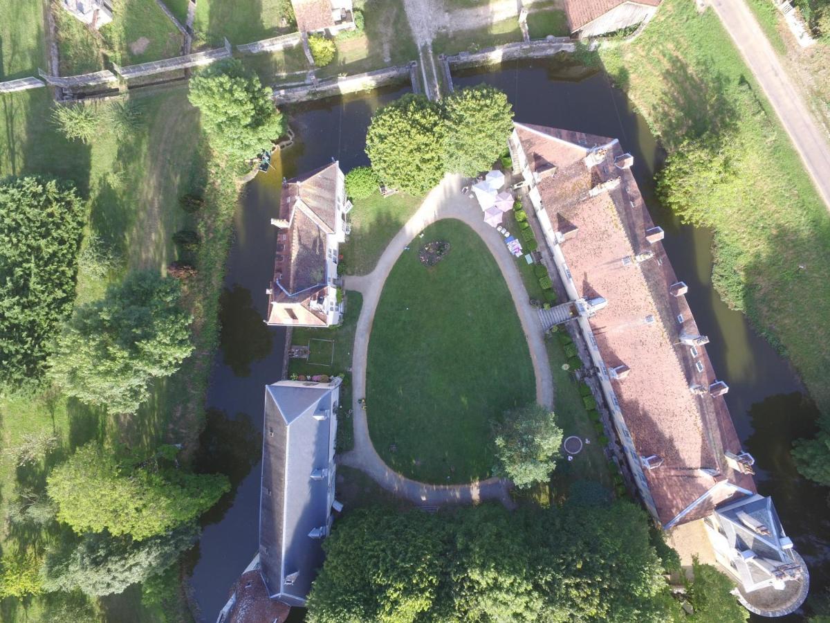 Chateau De Mauvilly Bed and Breakfast Eksteriør billede